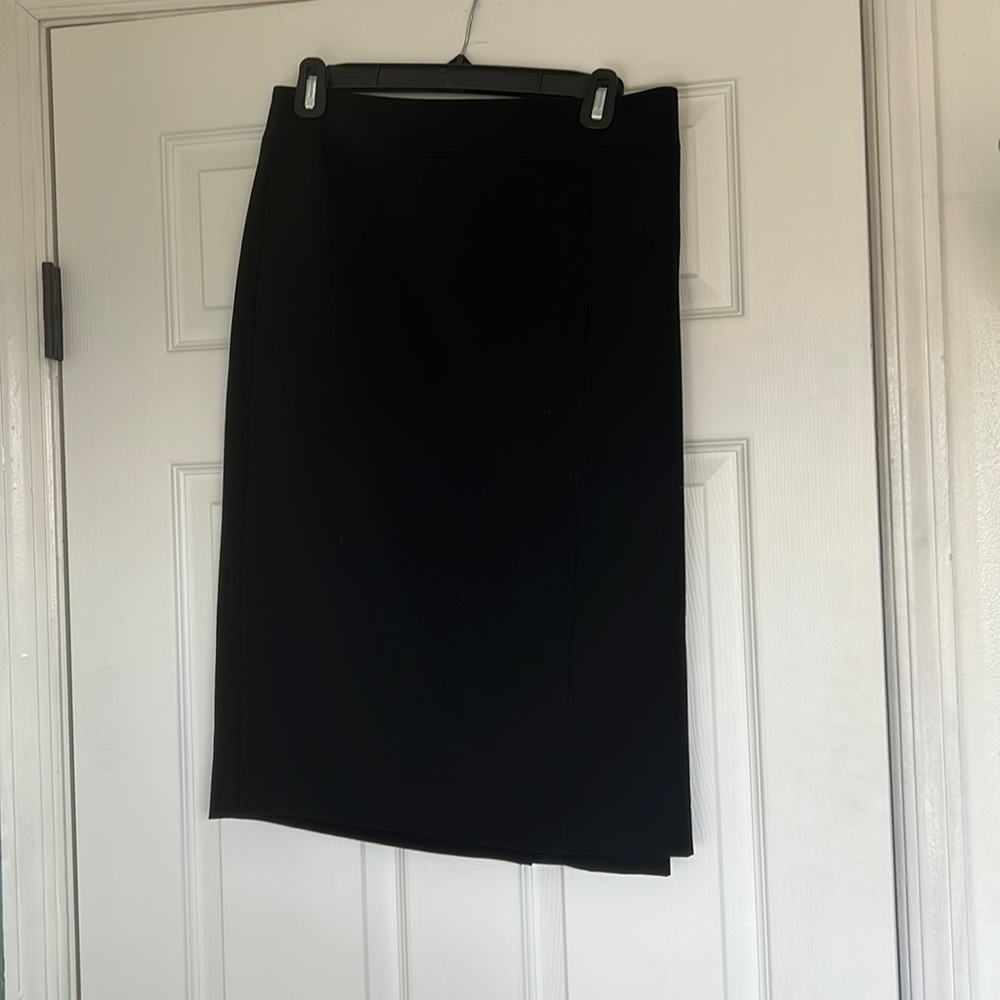 Size 18 Worthington black dress skirt - zip up back